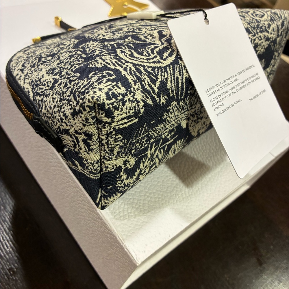 Authentic Christan Dior Navy and White Pouch - Picture 8 of 12